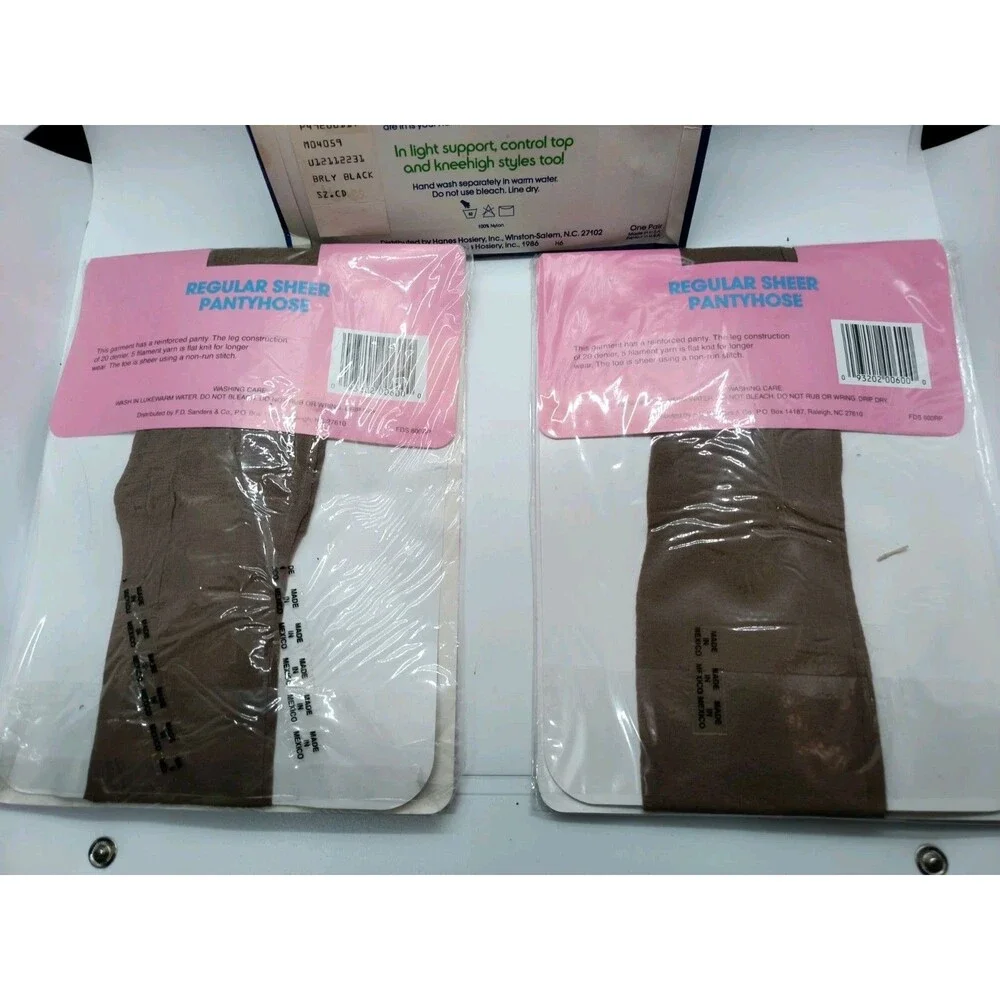 Vintage Pantyhose Stockings Lot Hanes Too Red Rose Velon NOS Sheer Pantyhose 5